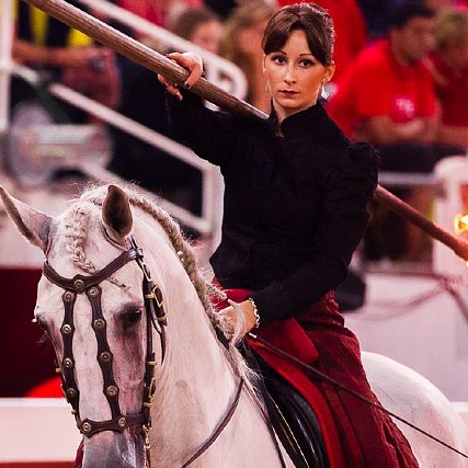 Megann Fortier artiste de spectacle équestre